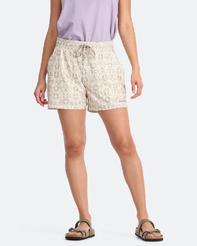 Ruth Bermuda Shorts 5in