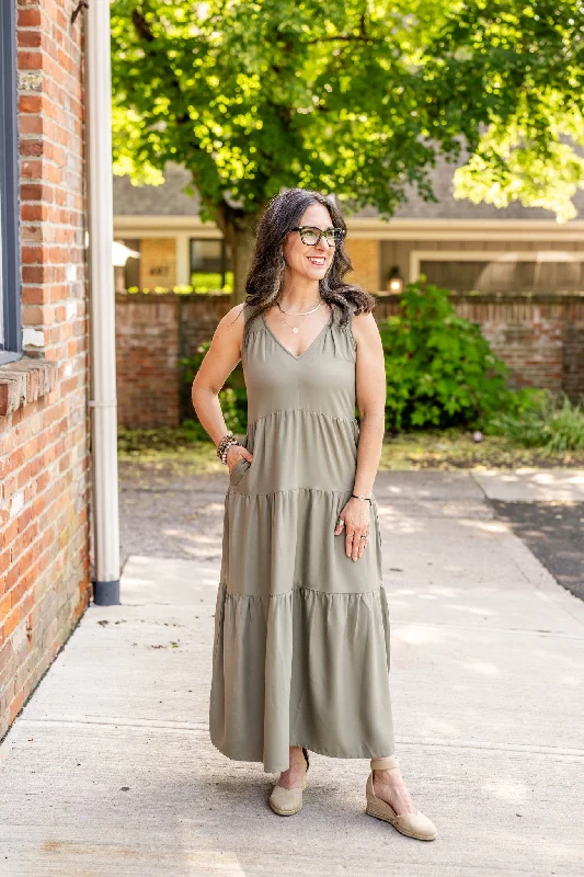 Meryl Sleeveless Tiered Maxi Dress